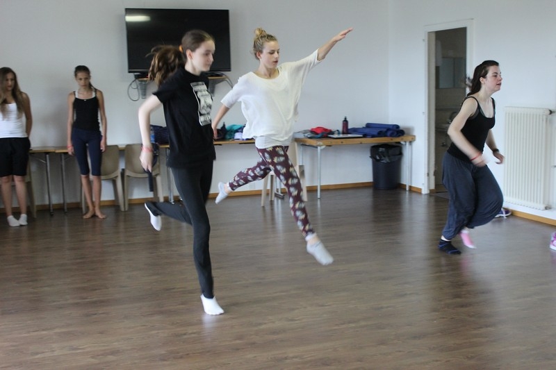 Village Camps International Summer Camp Leysin, Switzerland 2025-08-09 https://www.villagecamps.com/journals_admin/images/1001-20-dance (21).jpg